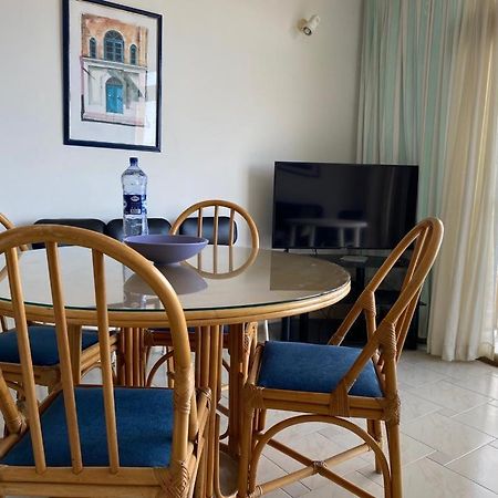Sea Front Apartment At Mellieha Bay, Malta! Buitenkant foto