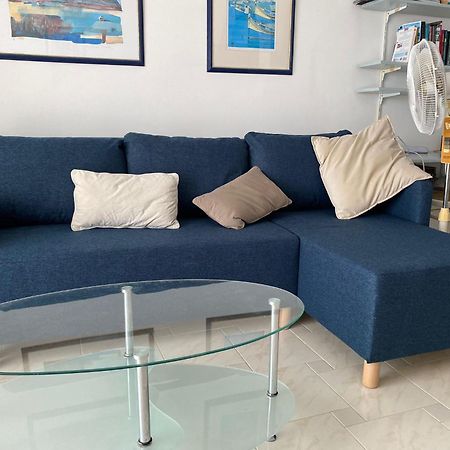 Sea Front Apartment At Mellieha Bay, Malta! Buitenkant foto