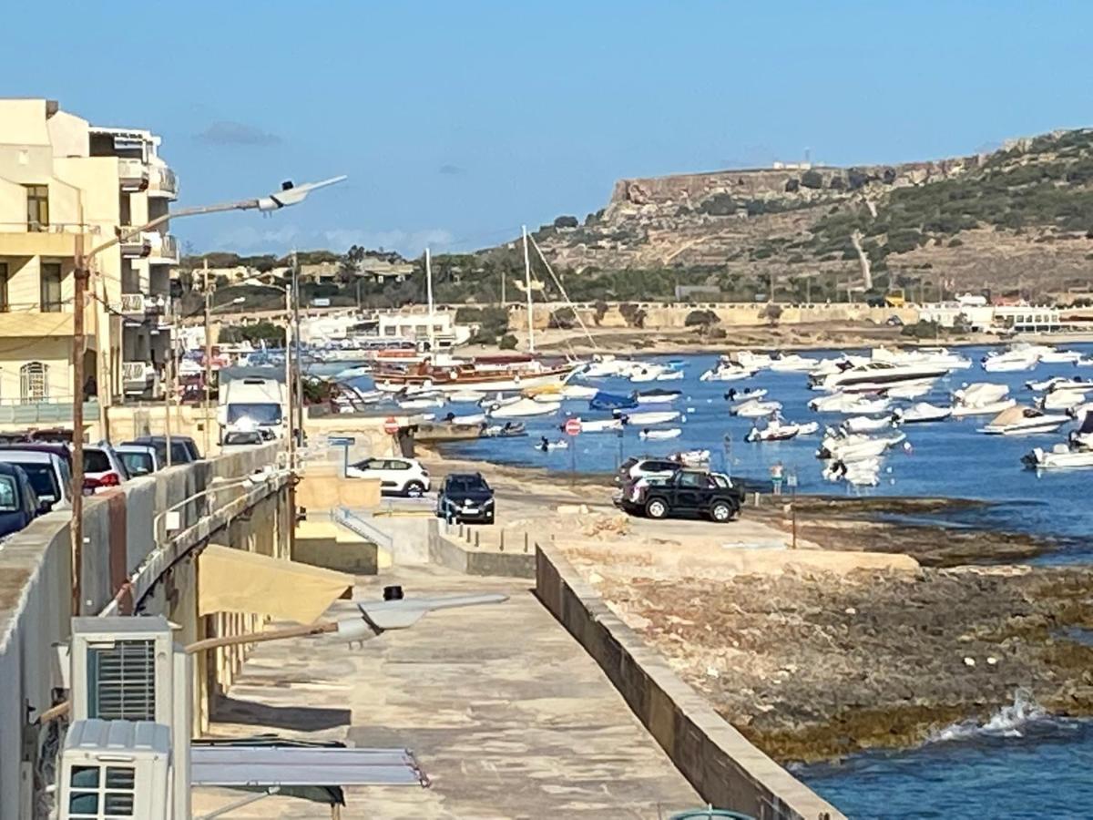 Sea Front Apartment At Mellieha Bay, Malta! Buitenkant foto
